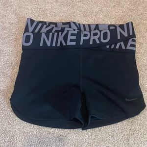 Black Crossover Nike Pros